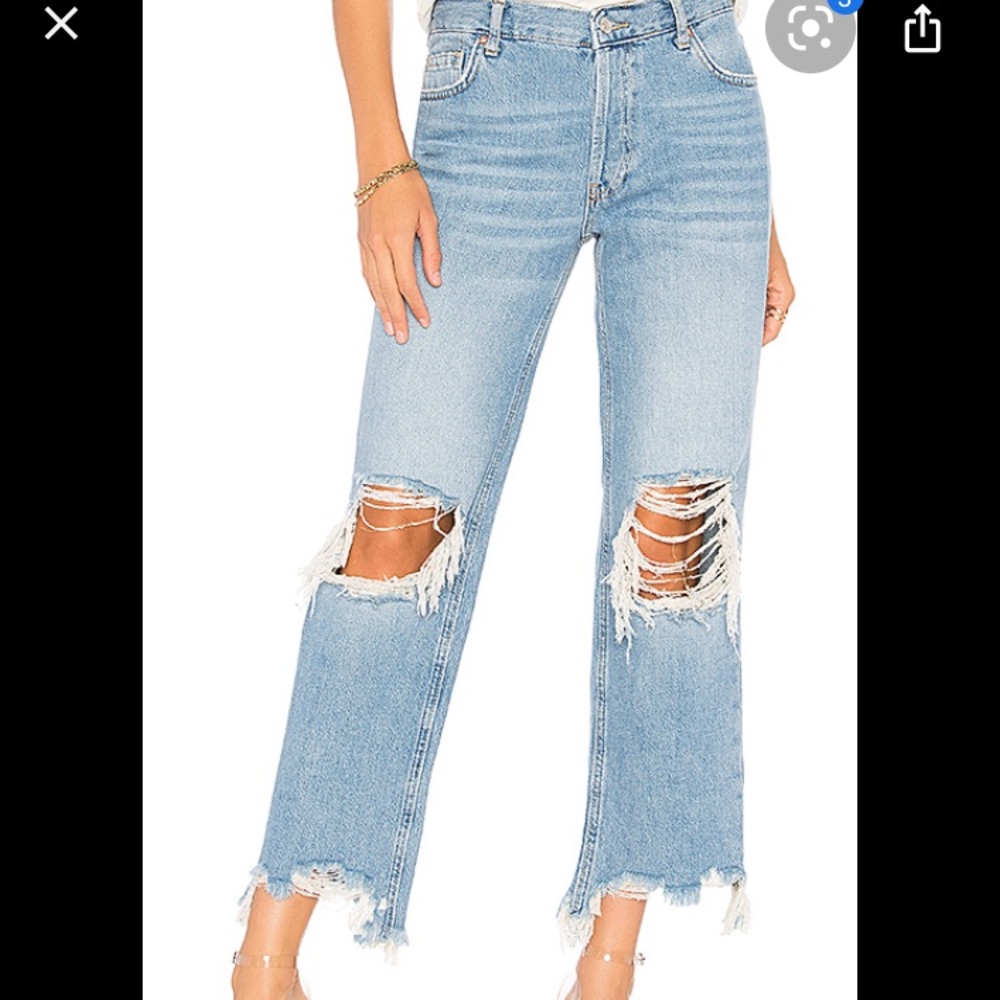 ISO FREE PEOPLE STRAIGHT LEG MAGGIE JEANS